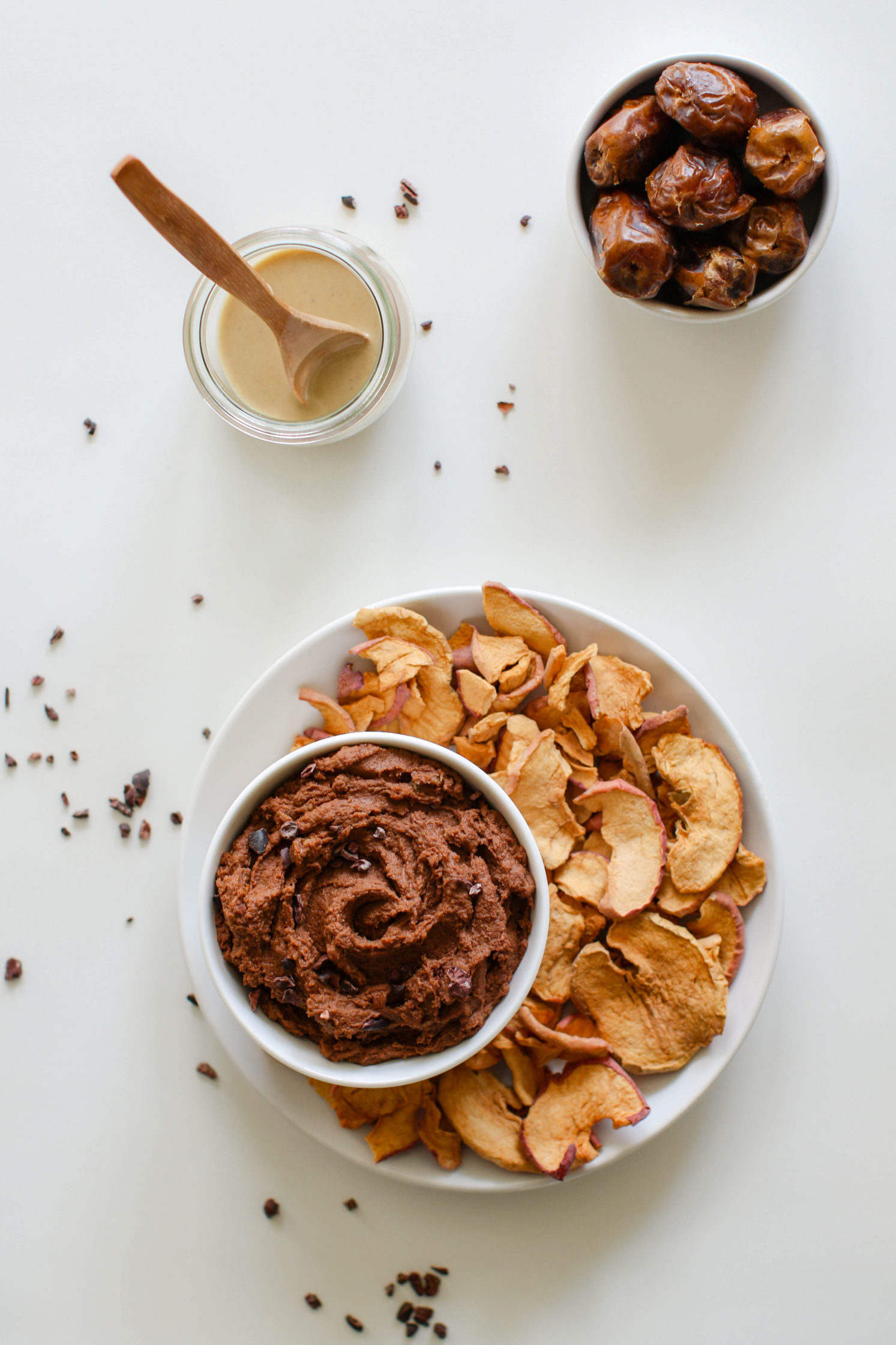 DateSweetened Dark Chocolate Hummus & Apple Chips Flora & Vino