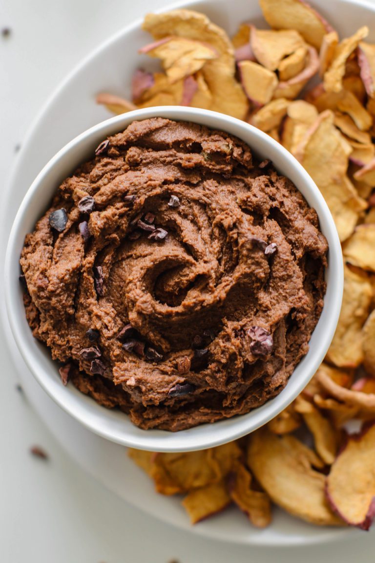 DateSweetened Dark Chocolate Hummus & Apple Chips Flora & Vino