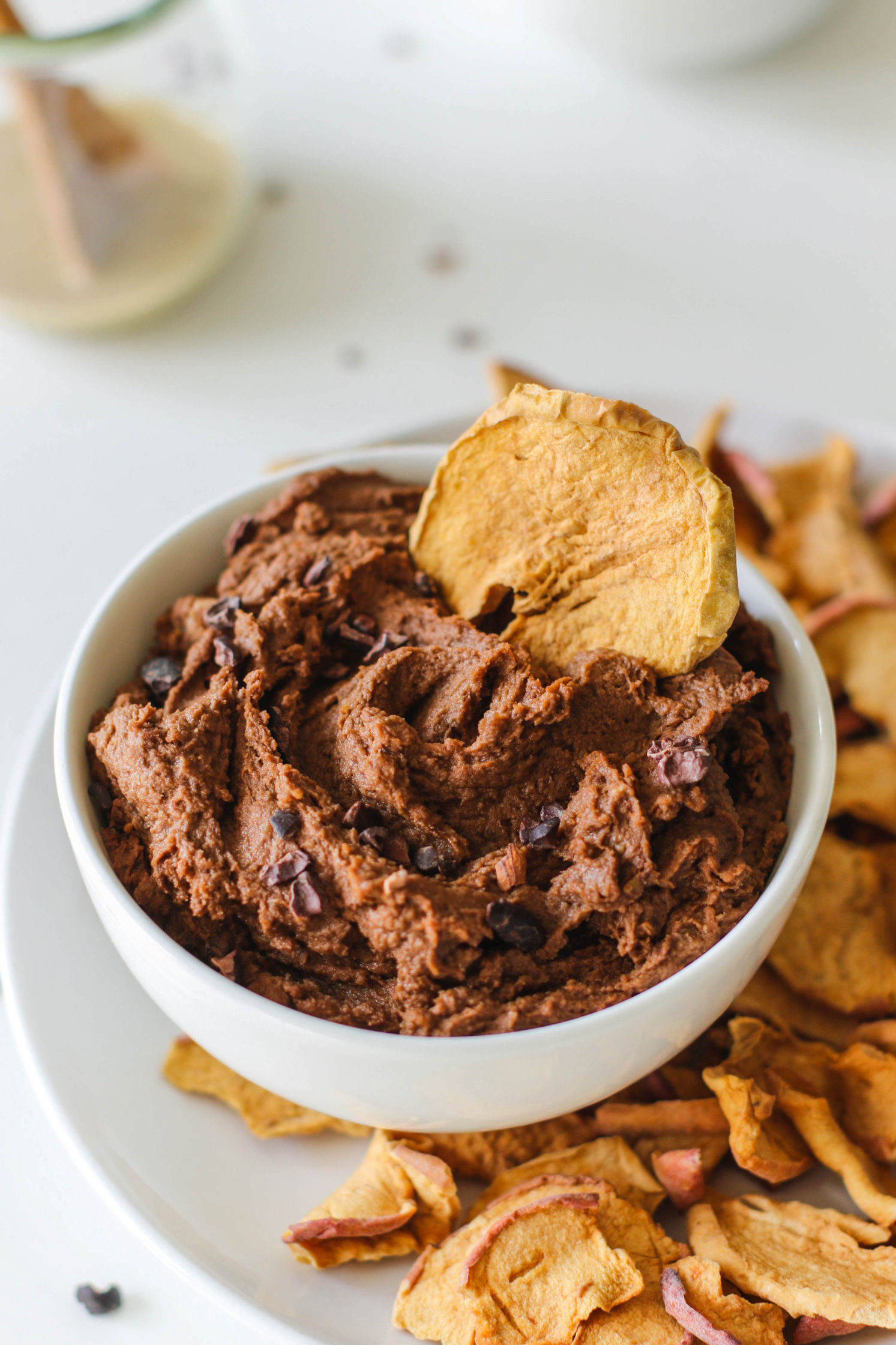 DateSweetened Dark Chocolate Hummus & Apple Chips Flora & Vino