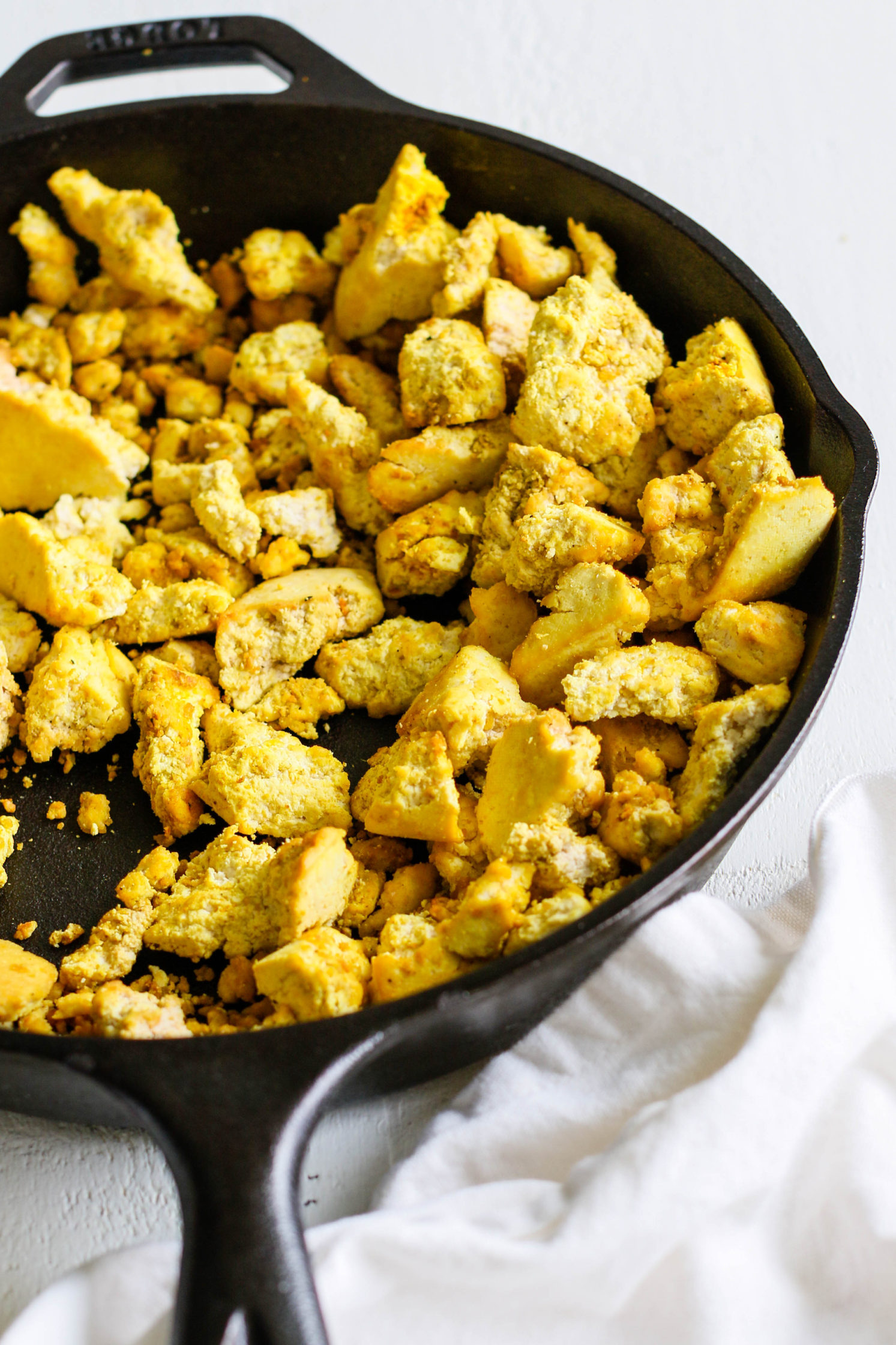 Turmeric Cauliflower Rice Bowls with "Eggy" Tofu Flora & Vino